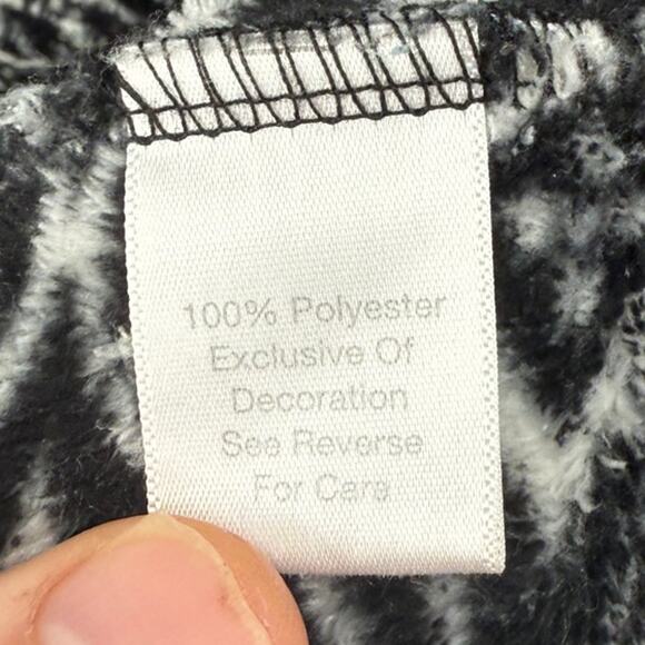 Vera Bradley Womens Fleece Robe Diamond Geometric Pattern Black White Size S/M - Picture 4 of 9